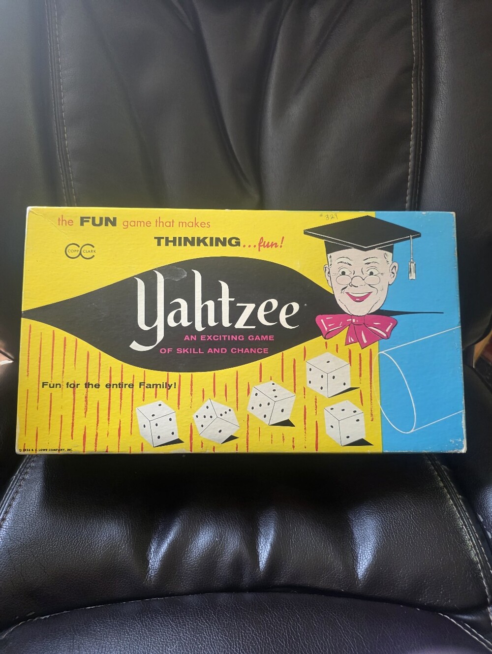Yahtzee 1956 Complete Game Original Box #950 Lowe Co. collectable game (A9-02)
